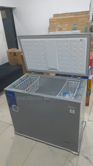 Midea 249L Chest Freezer – 100-Hour Cold Retention for Reliable Food S