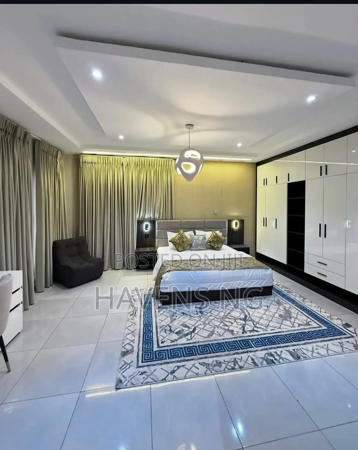 Luxurious 2-Bedroom Apartment