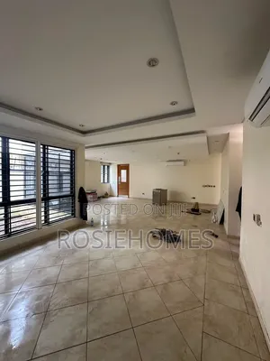 4bdrm Duplex in Banana Island for rent