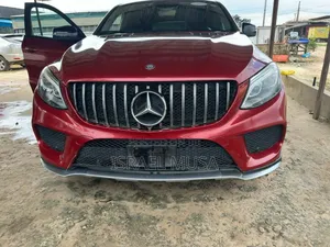Mercedes-Benz GLE-Class 2018 Red
