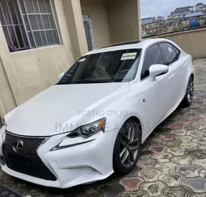 Lexus IS 200t 2016 White
