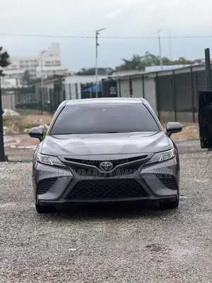 Toyota Camry 2019 Gray