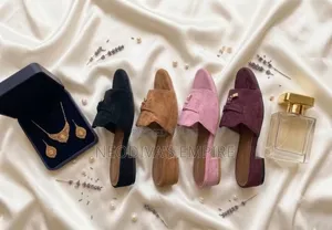 Woman Low Block Heel 