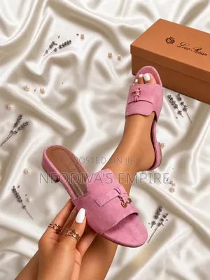 Woman Low Block Heel 