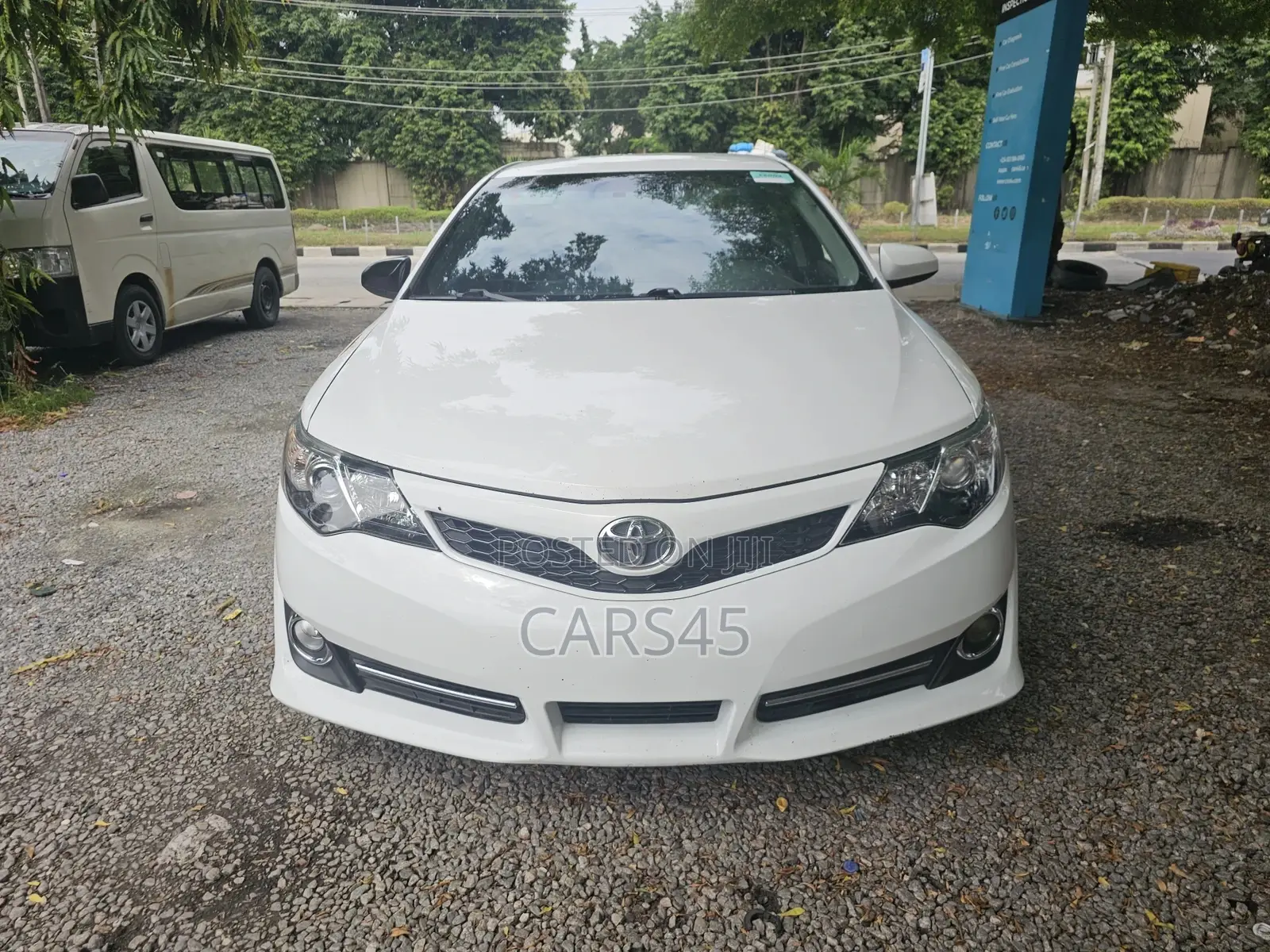 Toyota Camry 2014 White