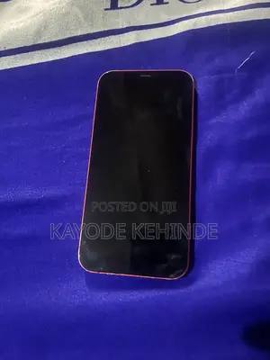 Apple iPhone 12 64 GB Red