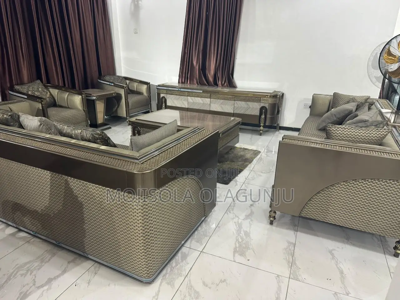 10sitter Chair, TV Console,8dining,2stool,1 Table
