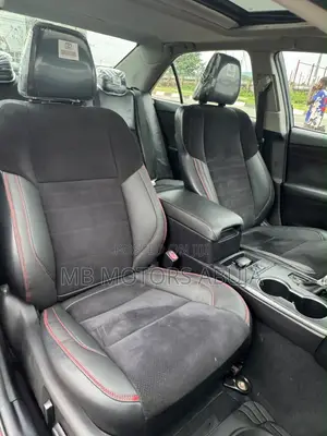Toyota Camry XSE 4dr Sedan (2.5L 4cyl 6A) 2015 Red