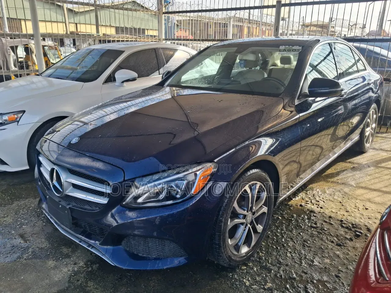 Mercedes-Benz C300 2016 Blue