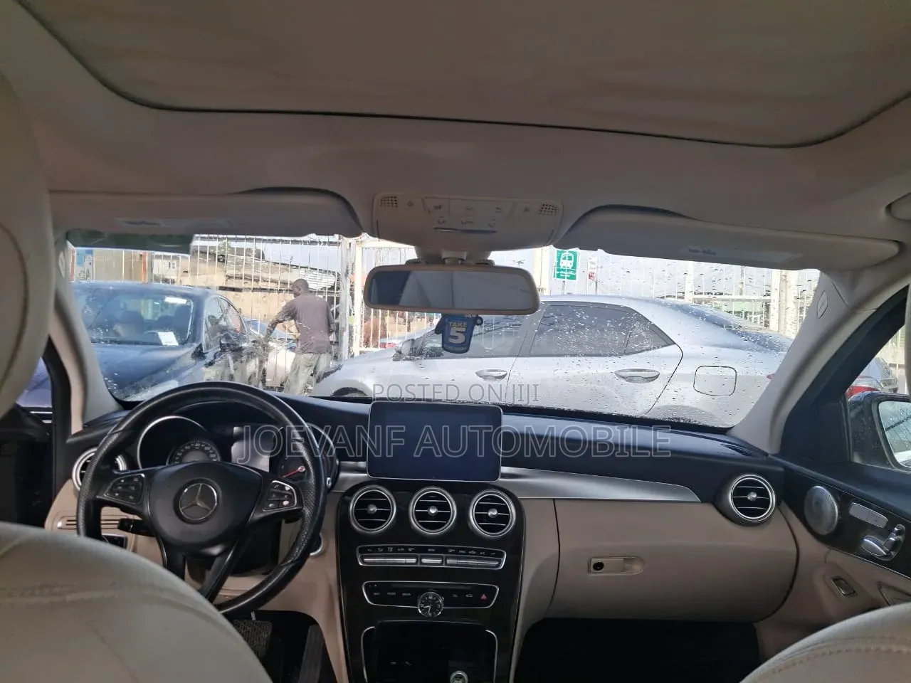 Mercedes-Benz C300 2016 Blue