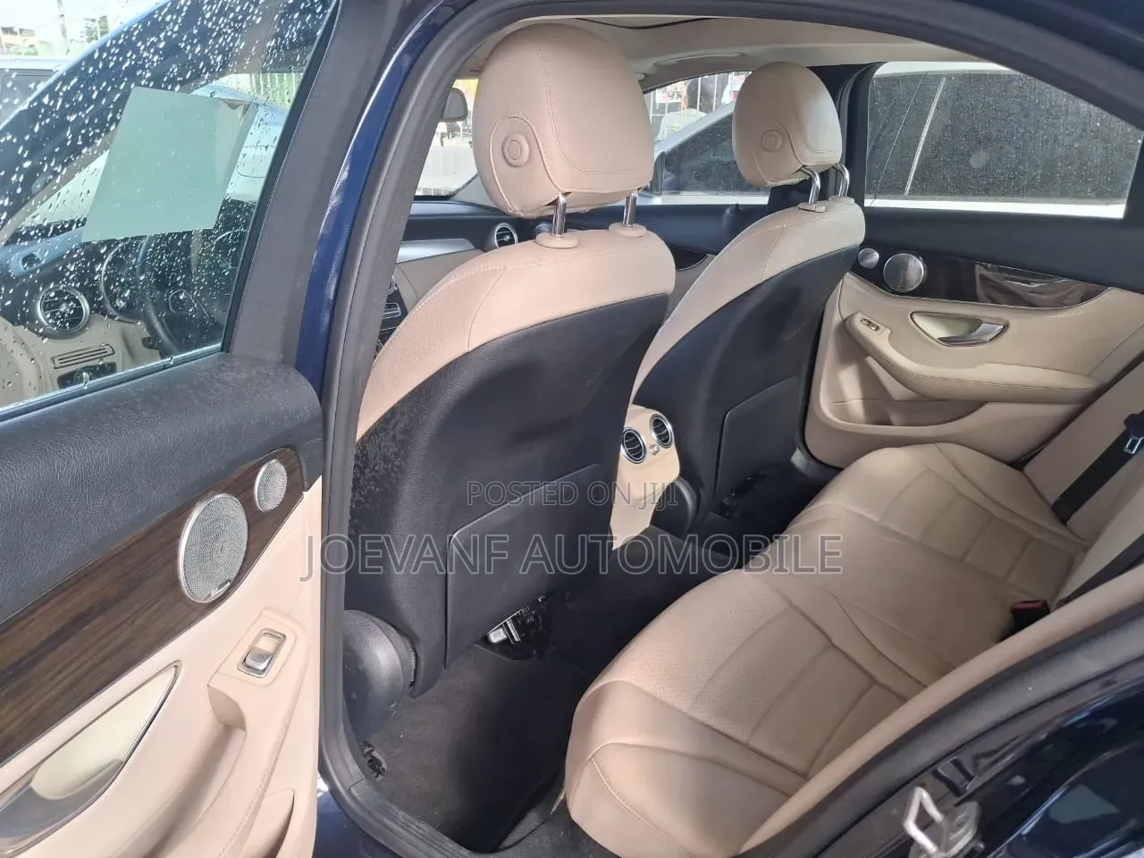 Mercedes-Benz C300 2016 Blue