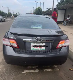 Toyota Camry 2.4 XLE 2008 Gray
