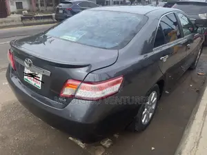 Toyota Camry 2.4 XLE 2008 Gray