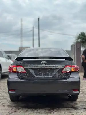 Toyota Corolla S 4dr Sedan (1.8L 4cyl 4A) 2012 Gray