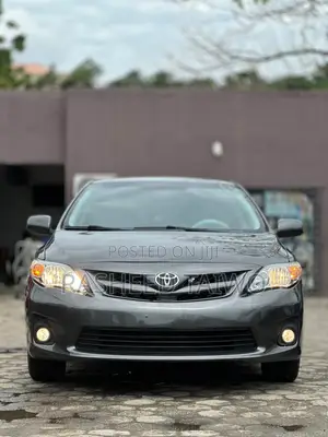 Toyota Corolla S 4dr Sedan (1.8L 4cyl 4A) 2012 Gray