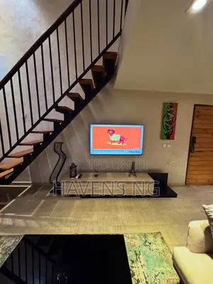 Modern Loft-Style Studio — Yaba