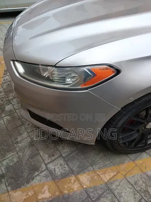 Ford Fusion SE 4dr Sedan (2.5L 4cyl 6A) 2015 Silver