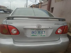 Toyota Corolla 2005 Silver