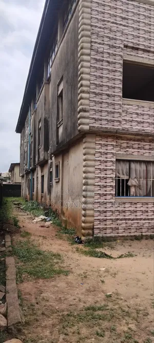 3bdrm Block of Flats in Ejigbo / Ejigbo for sale