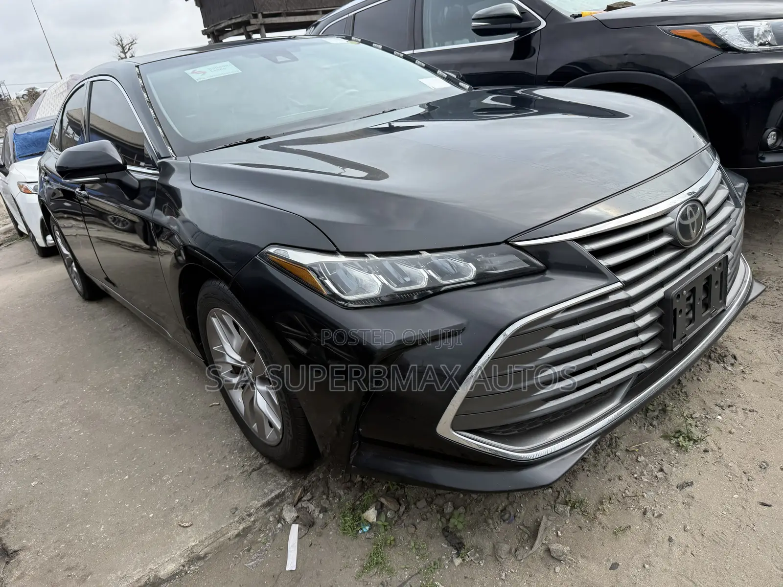 Toyota Avalon XLE 2020 Black