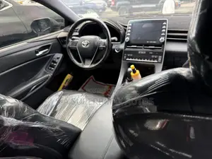 Toyota Avalon XLE 2020 Black
