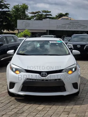 Toyota Corolla 2015 White
