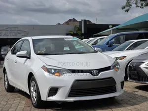 Toyota Corolla 2015 White