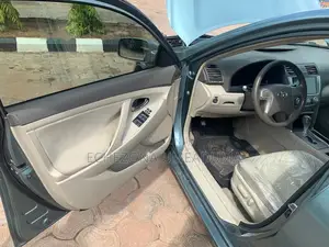 Toyota Camry 2.4 LE 2008 Green