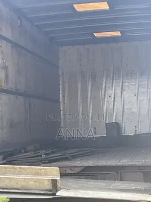 Heavy Duty Truck for Load Carrying