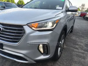 Hyundai Santa Fe SE Ultimate AWD 2017 Silver