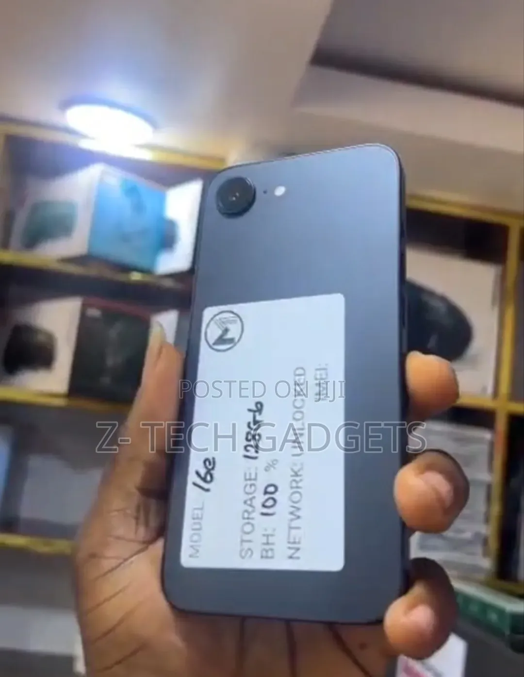 Apple iPhone 16e 128 GB Black