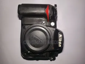 Nikon D7000