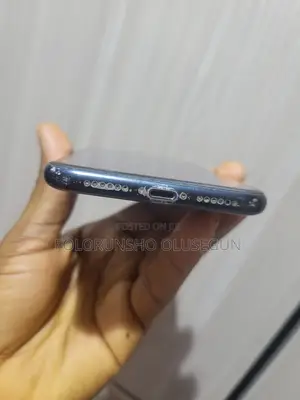 Apple iPhone XR 64 GB Black
