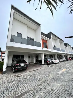 4bdrm Duplex in An Access Code, Ologolo for sale