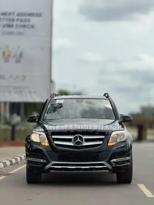 Mercedes-Benz GLK-Class 350 2014 Black
