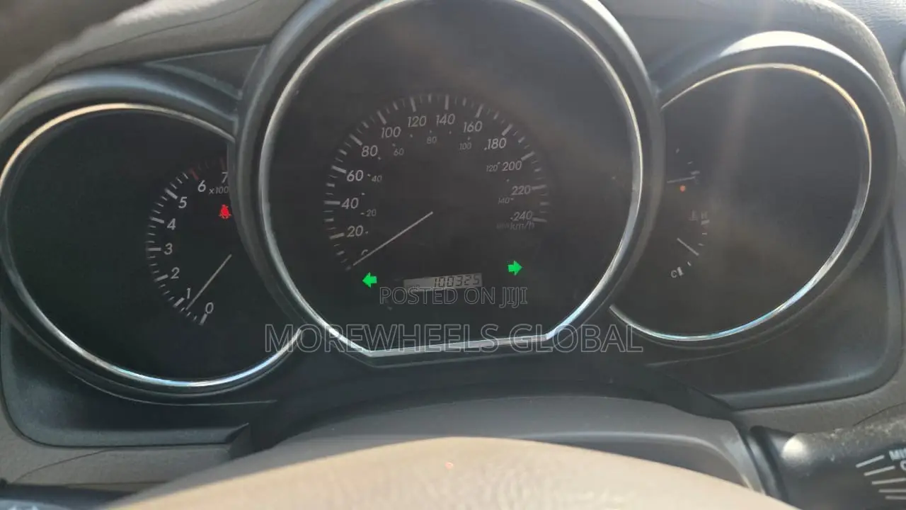 Lexus RX 330 2006 Gold