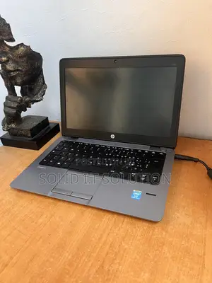 Laptop HP EliteBook 820 8GB Intel Core i5 SSD 256GB