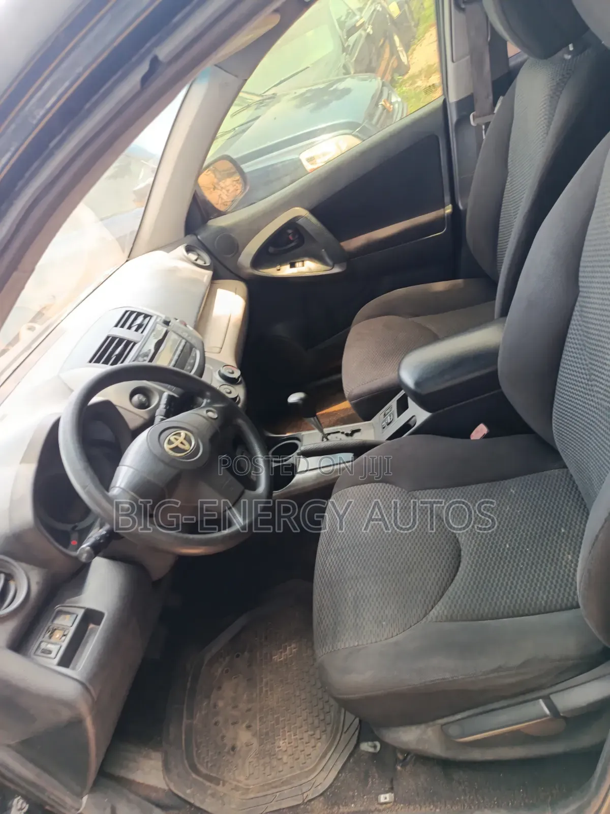 Toyota RAV4 2010 Gray