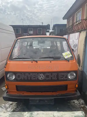 Volkswagen Transporter 2003 Orange