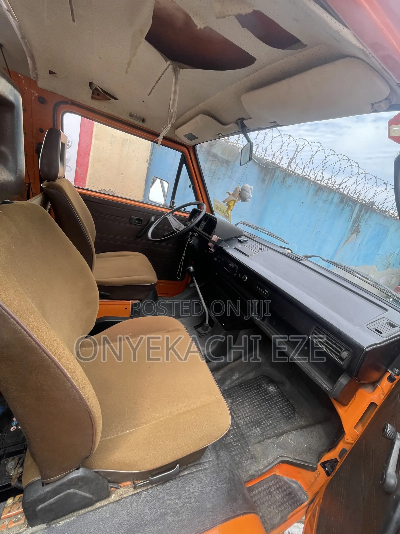 Volkswagen Transporter 2003 Orange