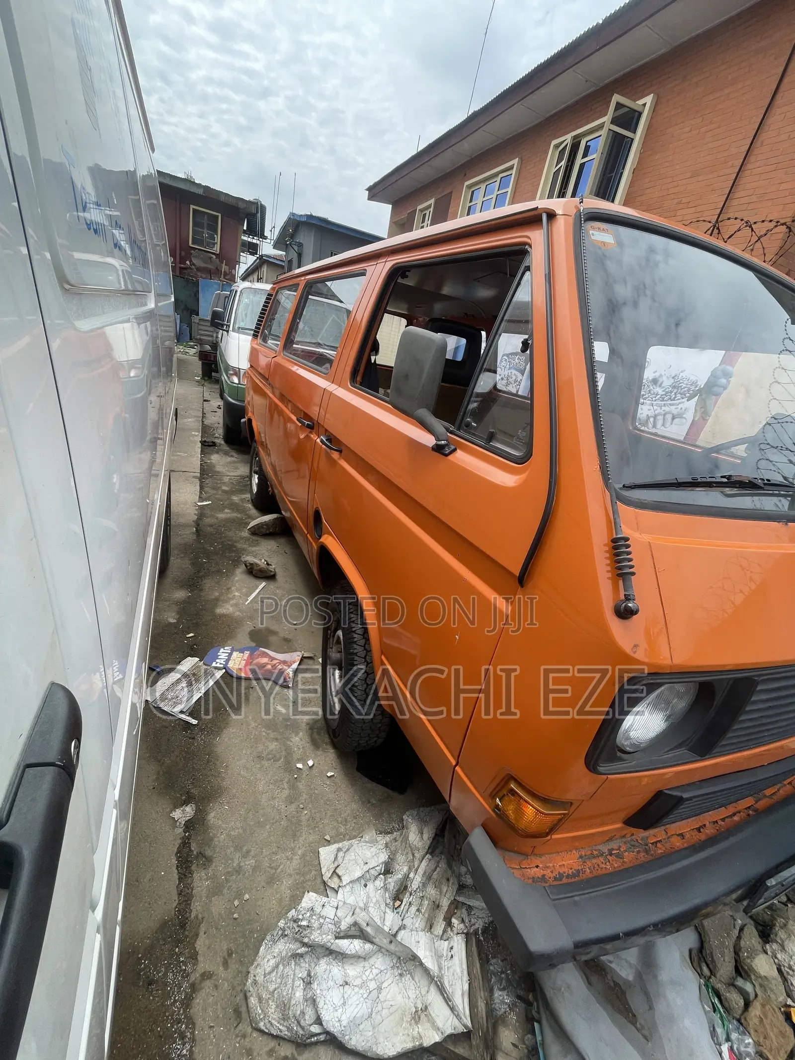 Volkswagen Transporter 2003 Orange