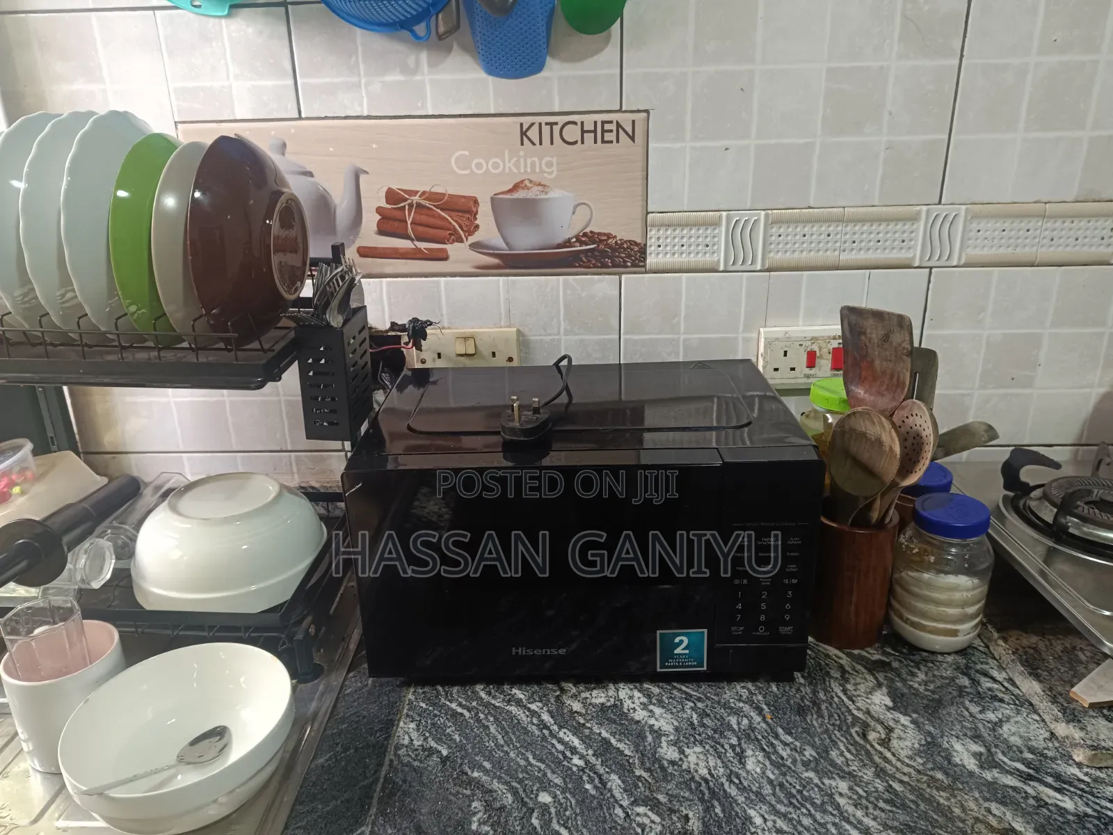 Hisense Microwave Black 20l - - Complete Set
