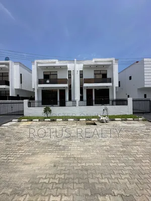 4bdrm Duplex in Sangotedo for sale