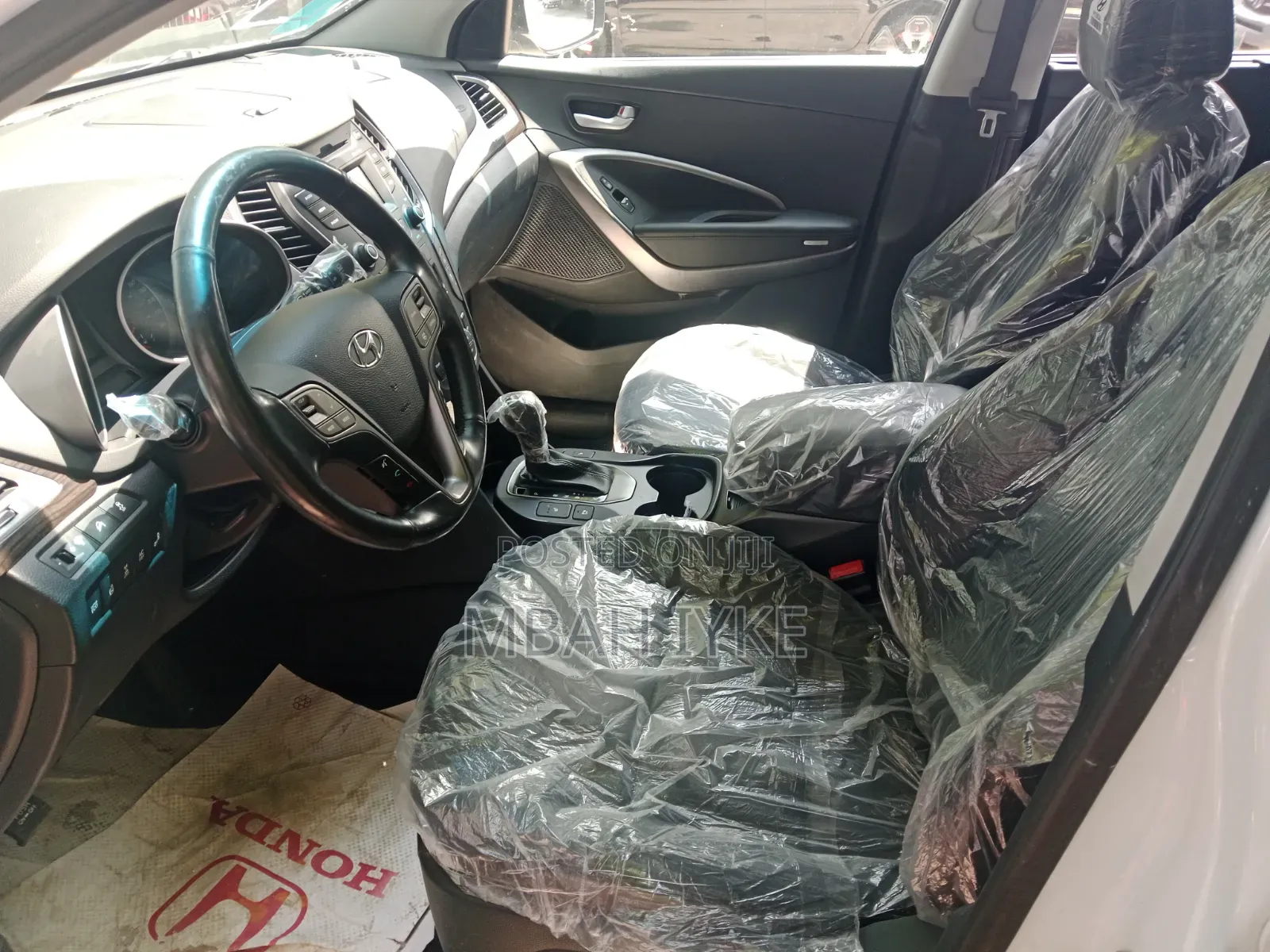 Hyundai Santa Fe 2014 White