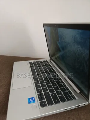 Laptop HP EliteBook 830 G8 8GB Intel Core i5 SSD 256GB