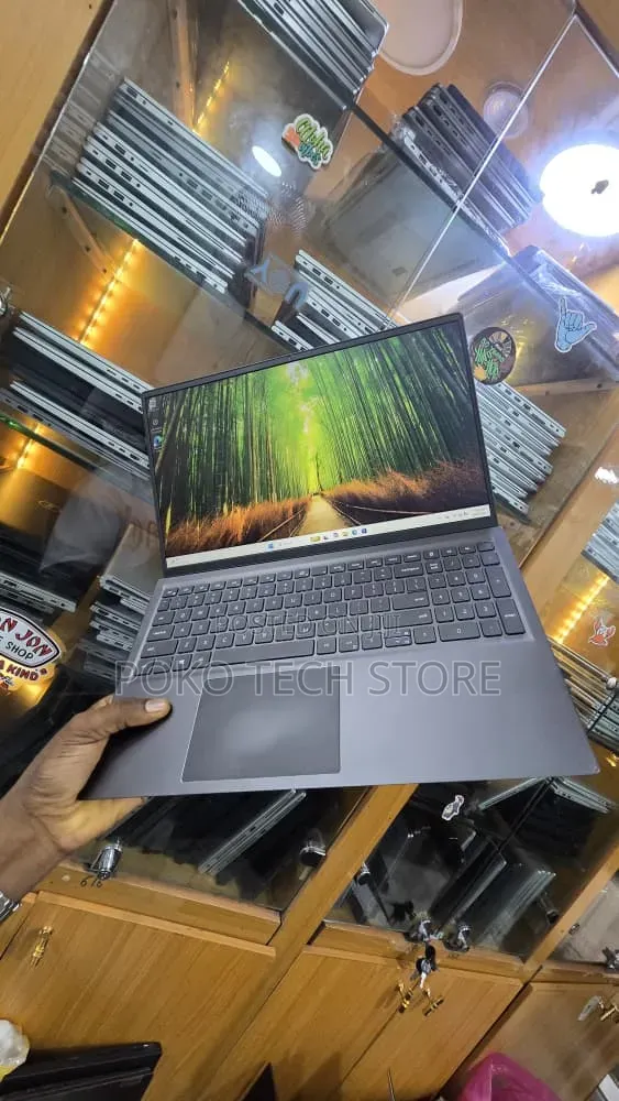 Laptop Dell 8GB AMD Ryzen 5 SSD 256GB