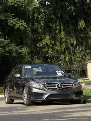 Mercedes-Benz E350 Base 4Matic Sedan AWD (3.5L 6cyl 7A) 2013 Gray