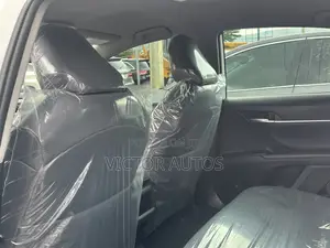 Toyota Camry 2020 White