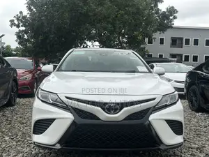 Toyota Camry 2020 White