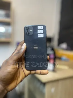 Apple iPhone 11 64 GB Black